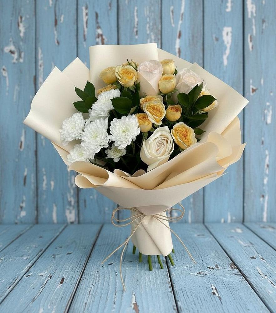 Букет цветов из: Розы и Хризантемы в Полурядинки