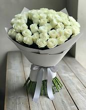 Букет 35 Белых роз в Полурядинки
