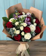 Букет цветов из:  Розы и Альстромерии в Полурядинки