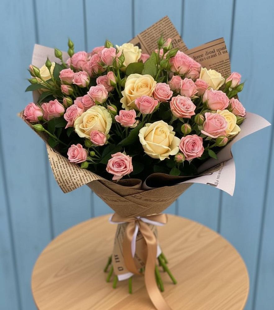 Букет цветов из: Розы в Полурядинки