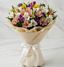 Букет цветов из:  Альстромерии в Полурядинки