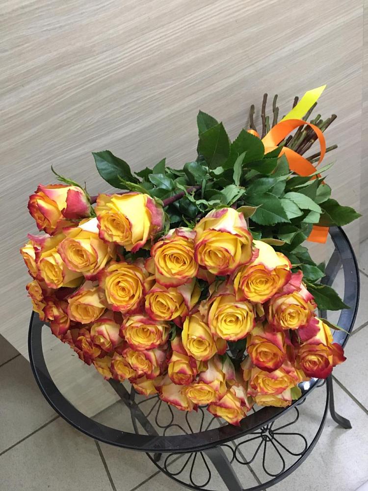 Букет Желтые розы в Полурядинки