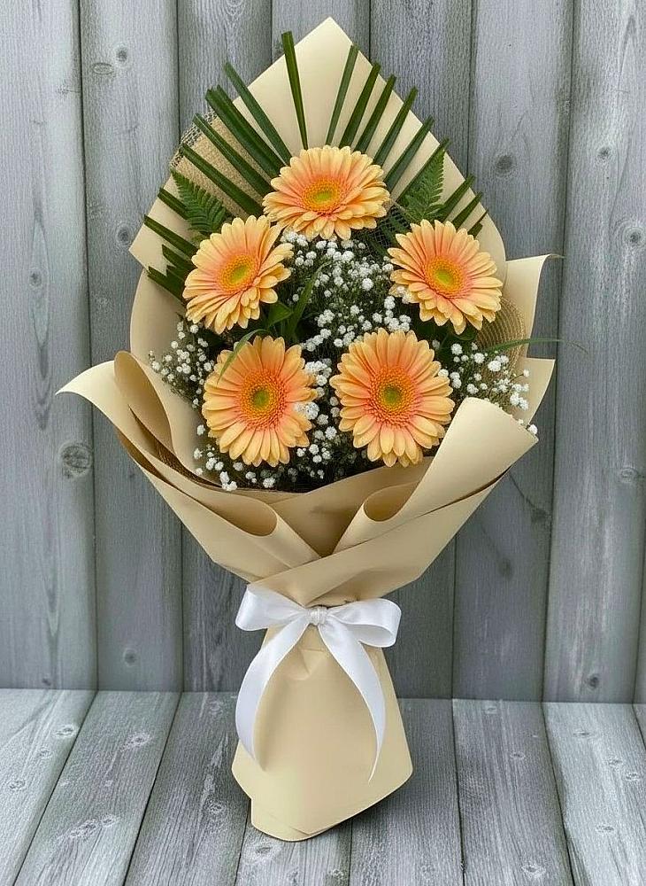 Букет цветов из: Герберы в Полурядинки