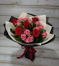 Букет цветов из:  Розы в Полурядинки