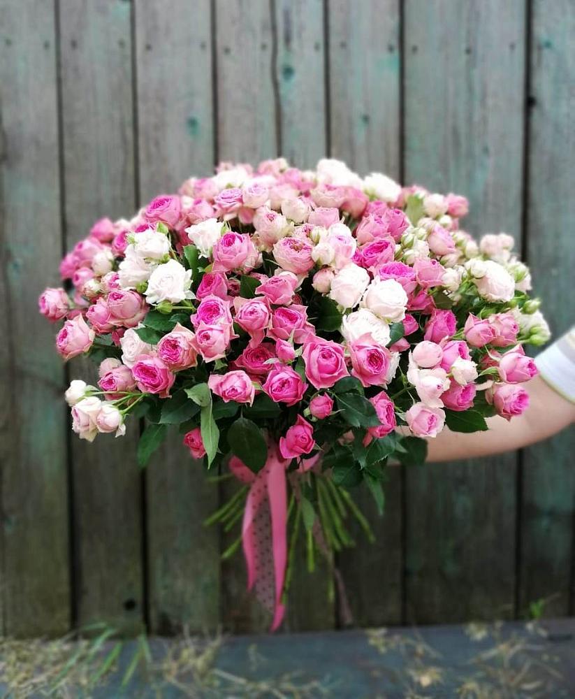 Букет Розовые кустовые розы Натали и Лав Лидия в Полурядинки