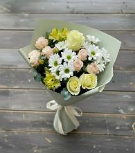 Букет цветов из:  Альстромерии, Розы и Хризантемы в Полурядинки