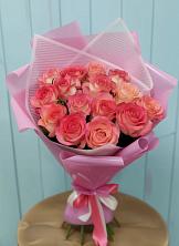 Букет 15 Розовых роз Равель в Полурядинки