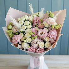 Букет цветов из:  Альстромерии и Розы в Полурядинки